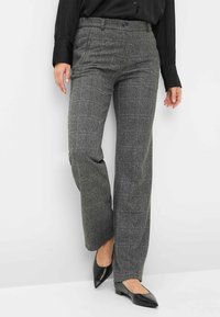 Узкие брюки