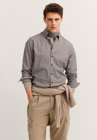 Рубашка Рубашка