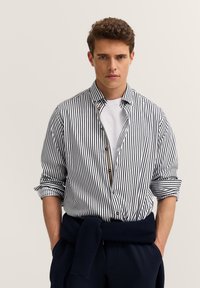 Рубашка Рубашка