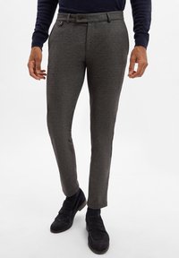 Костюмные брюки