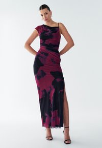 Платье макси