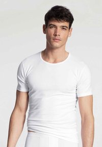 Футболка Футболка