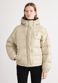 Зимняя куртка