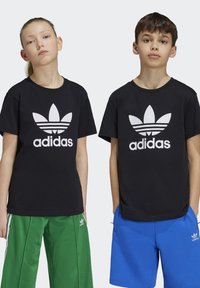 Футболка Футболка