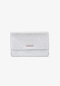 Клатч Клатч