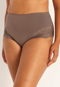 Трусы шортики