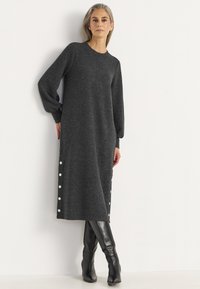 Вязаное платье Вязаное платье