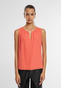 Майка-борцовка