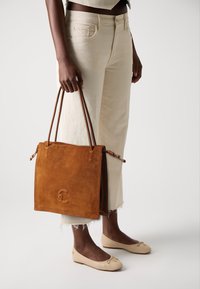 Кожаная сумка Кожаная сумка