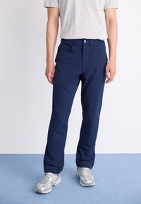 Спортивные штаны