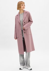 Шерстяное пальто Шерстяное пальто