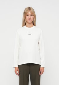 Лонгслив Лонгслив