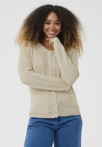 Вязаная кофта