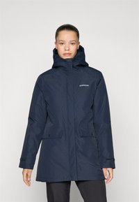 Спортивная куртка Спортивная куртка