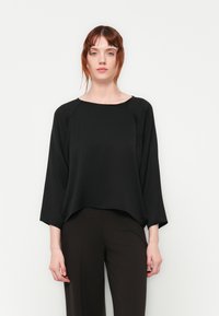 Атласная блузка Атласная блузка