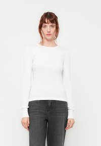 Лонгслив Лонгслив