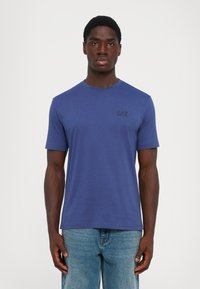 Спортивная майка