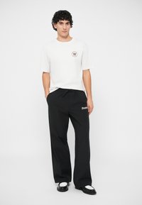 Брюки Брюки