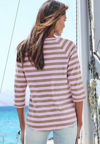 Майка с рукавом три четверти