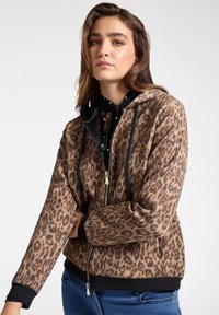 Толстовка Толстовка