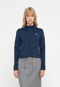 Спортивная куртка