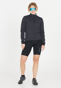 Спортивная куртка