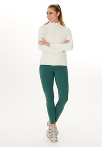 Спортивная куртка