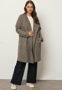 Длинный кардиган