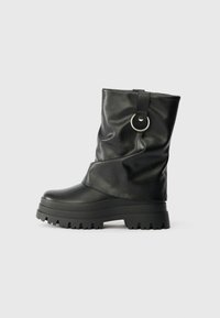 Полусапожки на платформе