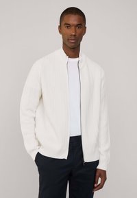 Вязаная кофта Вязаная кофта