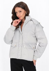 Зимняя куртка