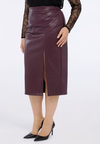 Кожаная юбка