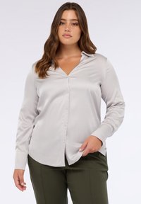 Атласная блузка Атласная блузка