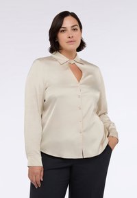 Атласная блузка Атласная блузка