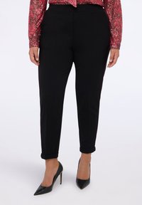 Спортивные штаны