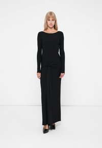 Платье футляр Платье футляр