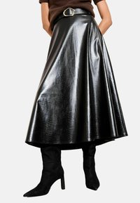 Кожаная юбка