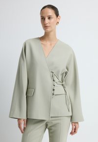 Костюм Костюм