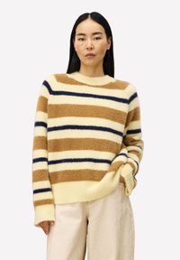 Пуловер в полоску Пуловер в полоску