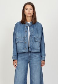 Джинсовая куртка Джинсовая куртка