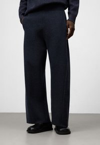 Брюки Брюки