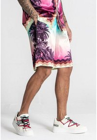 Шорты Шорты