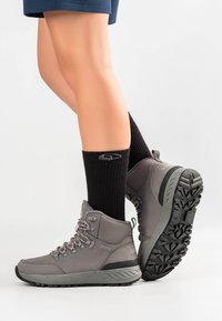 Ботинки Ботинки