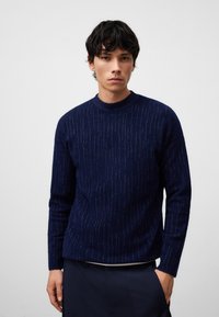 Пуловер Пуловер