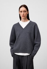 Пуловер Пуловер