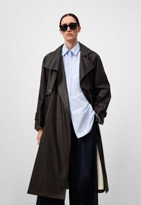 Тренч Тренч