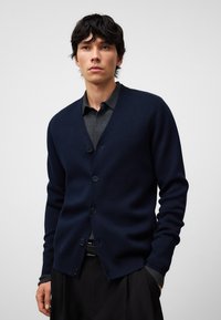 Кардиган Кардиган