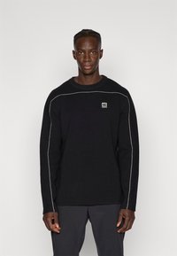 Спортивная кофта Спортивная кофта