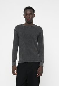 Лонгслив Лонгслив