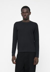 Лонгслив Лонгслив